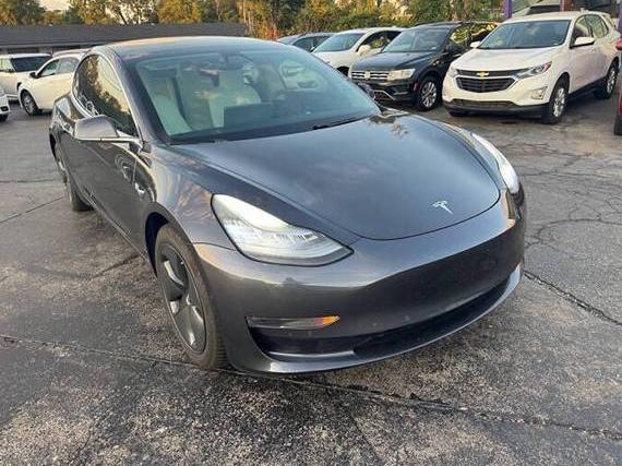 TESLA MODEL 3 2018 5YJ3E1EB6JF169814 image TESLA MODEL 3 2018 5YJ3E1EB6JF169814 image